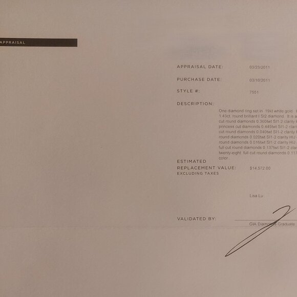 Stunning Diamond Ring - Picture 8 of 8